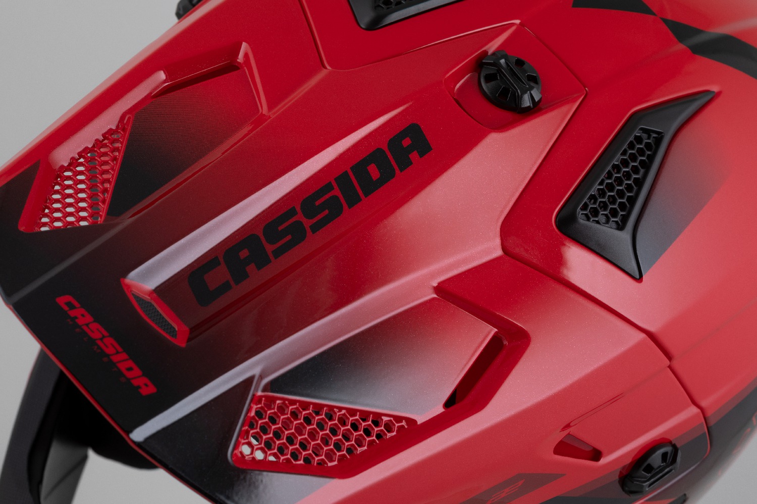 helmet Cross Cup 2 Napa, CASSIDA (pearl red/maroon/black) 2025