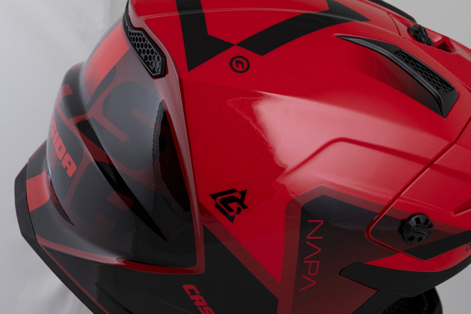helmet Cross Cup 2 Napa, CASSIDA (pearl red/maroon/black) 2025